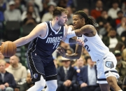 开云体育官网-关于小牛豪胜雄鹿，灰熊险胜魔术，独行侠击败太阳的信息