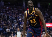 开云体育平台APP-新晋球星突出表现，引发球迷热议的简单介绍