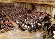 开云体育下载-关于中欧比赛团队精神高涨，强强对决的信息