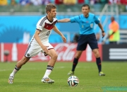 开云体育-塞维利亚鏖战巴黎，穆勒完成帽子戏法的简单介绍