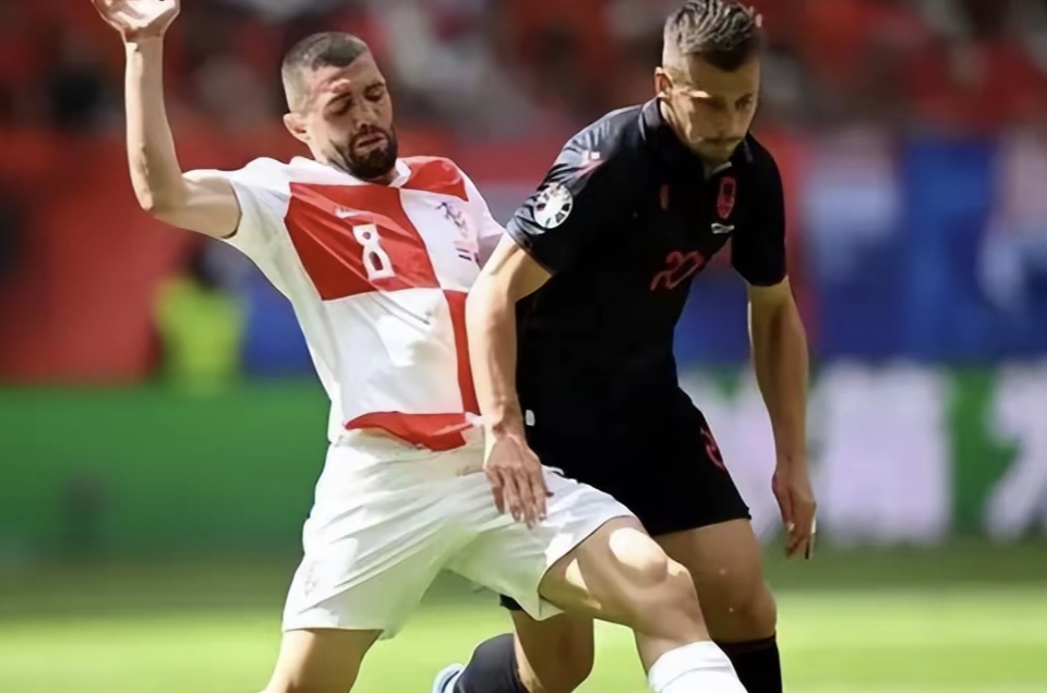 德国队逆转捷克,成功晋级欧锦赛八强 德国队逆转捷克,成功晋级欧锦赛八强