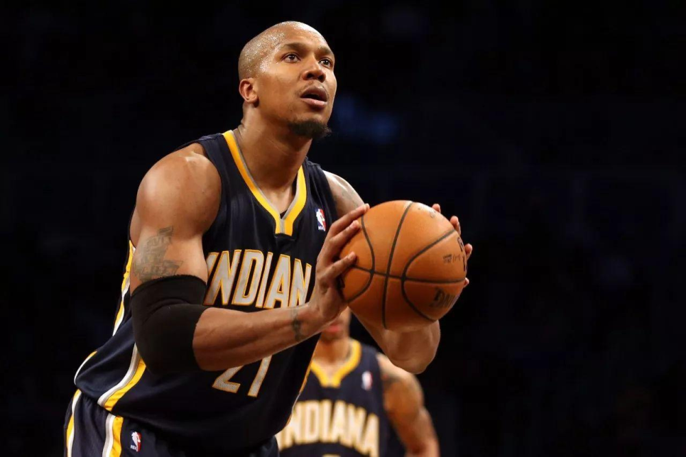 关于神掉盖帽帝再战少主潜擒勇士揽胜的信息