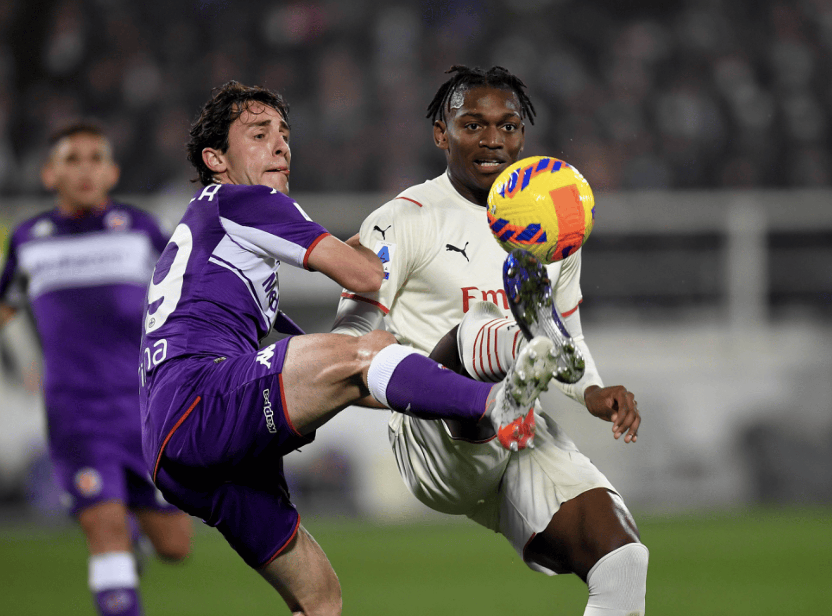 意甲比赛再掀风波,引发球迷关注 意甲比赛再掀风波,引发球迷关注