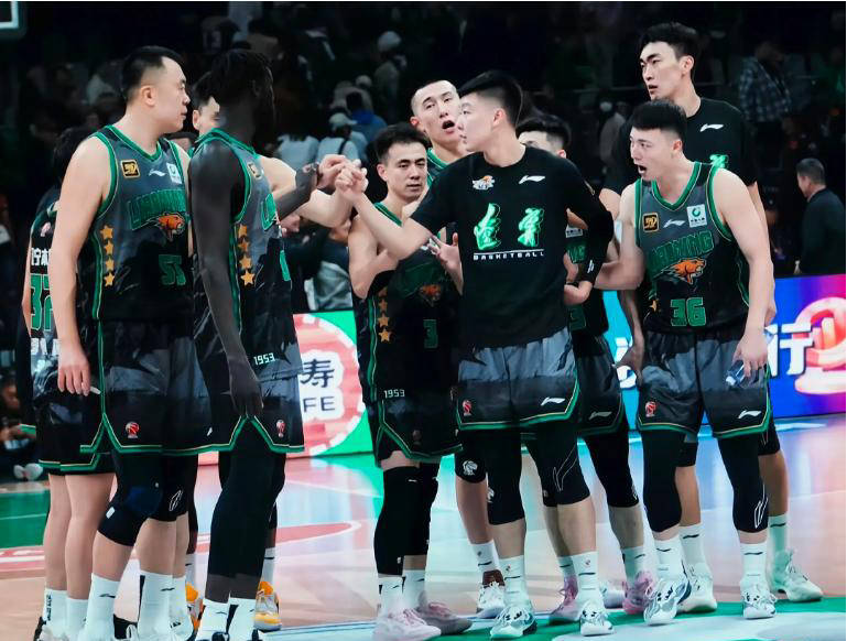 包含湖南队迎战辽宁男篮,激烈角逐即将展开的词条 包含湖南队迎战辽宁男篮,激烈角逐即将展开的词条