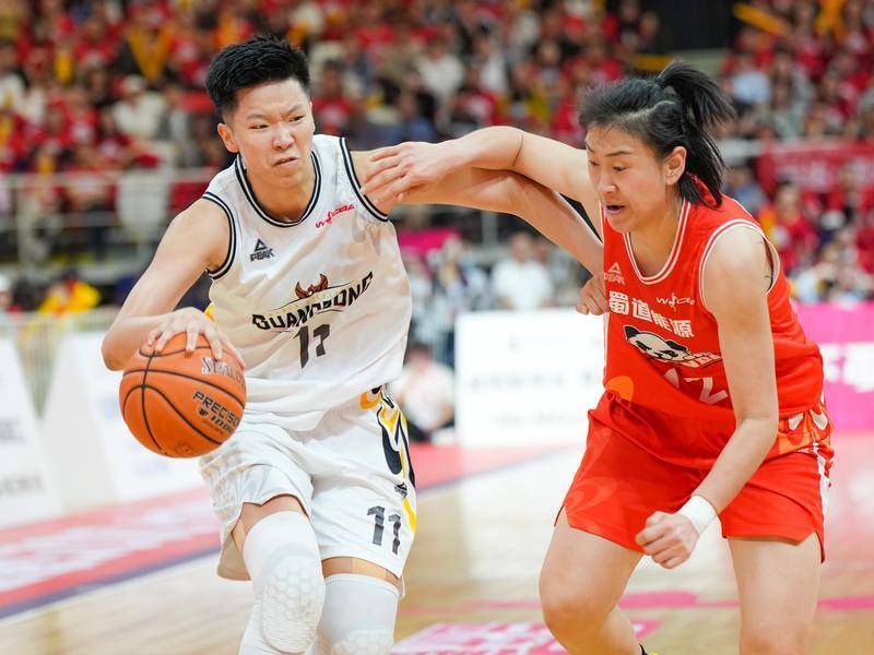 包含委内瑞拉女篮再次登上奥运赛场，挑战强敌的词条