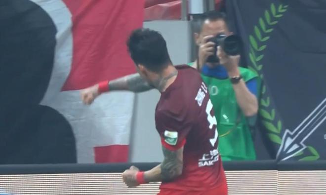 包含关岛俱乐部在比赛中坚守阵地最终取胜的词条