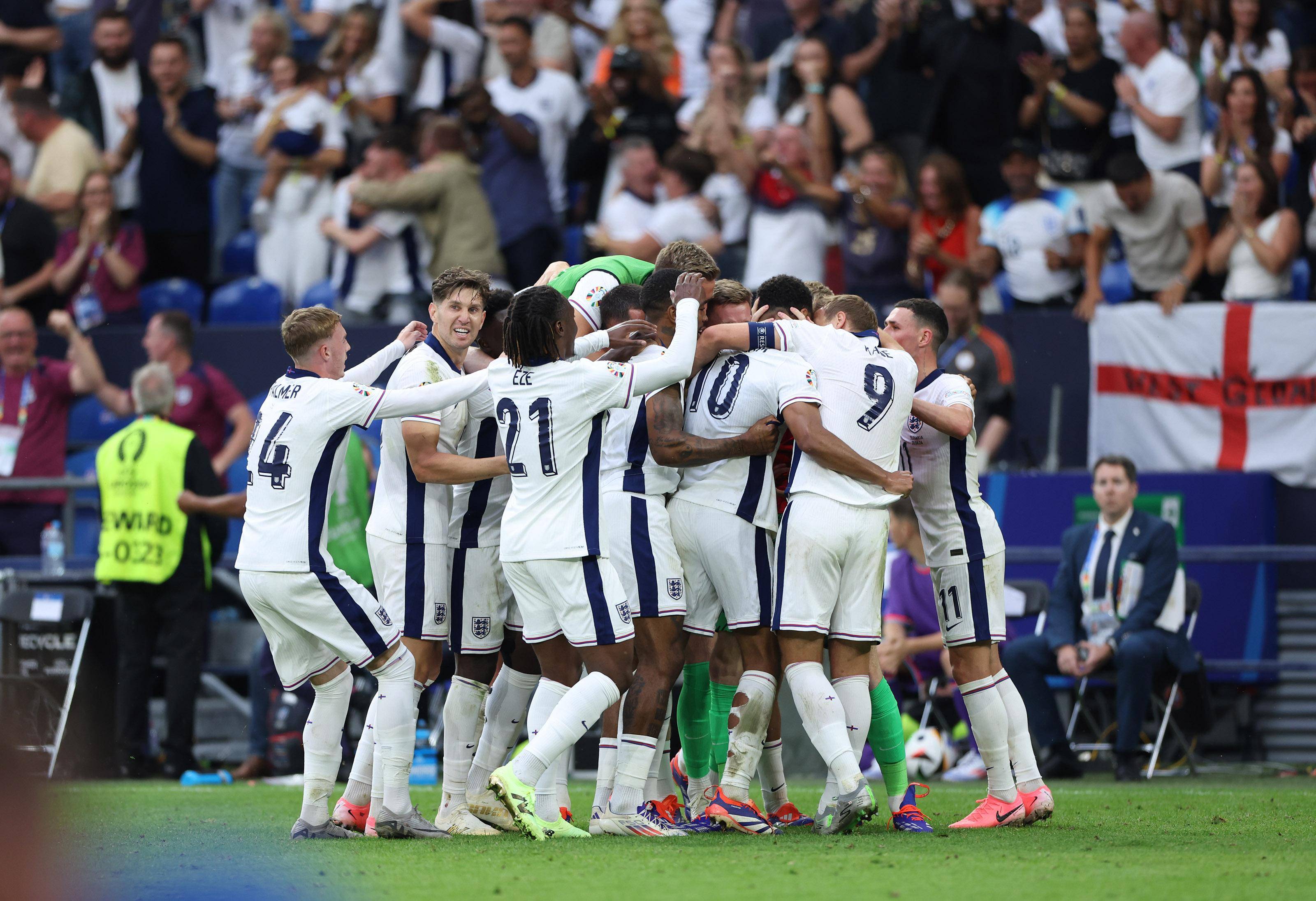 英格兰击败荷兰，成功晋级决赛的简单介绍