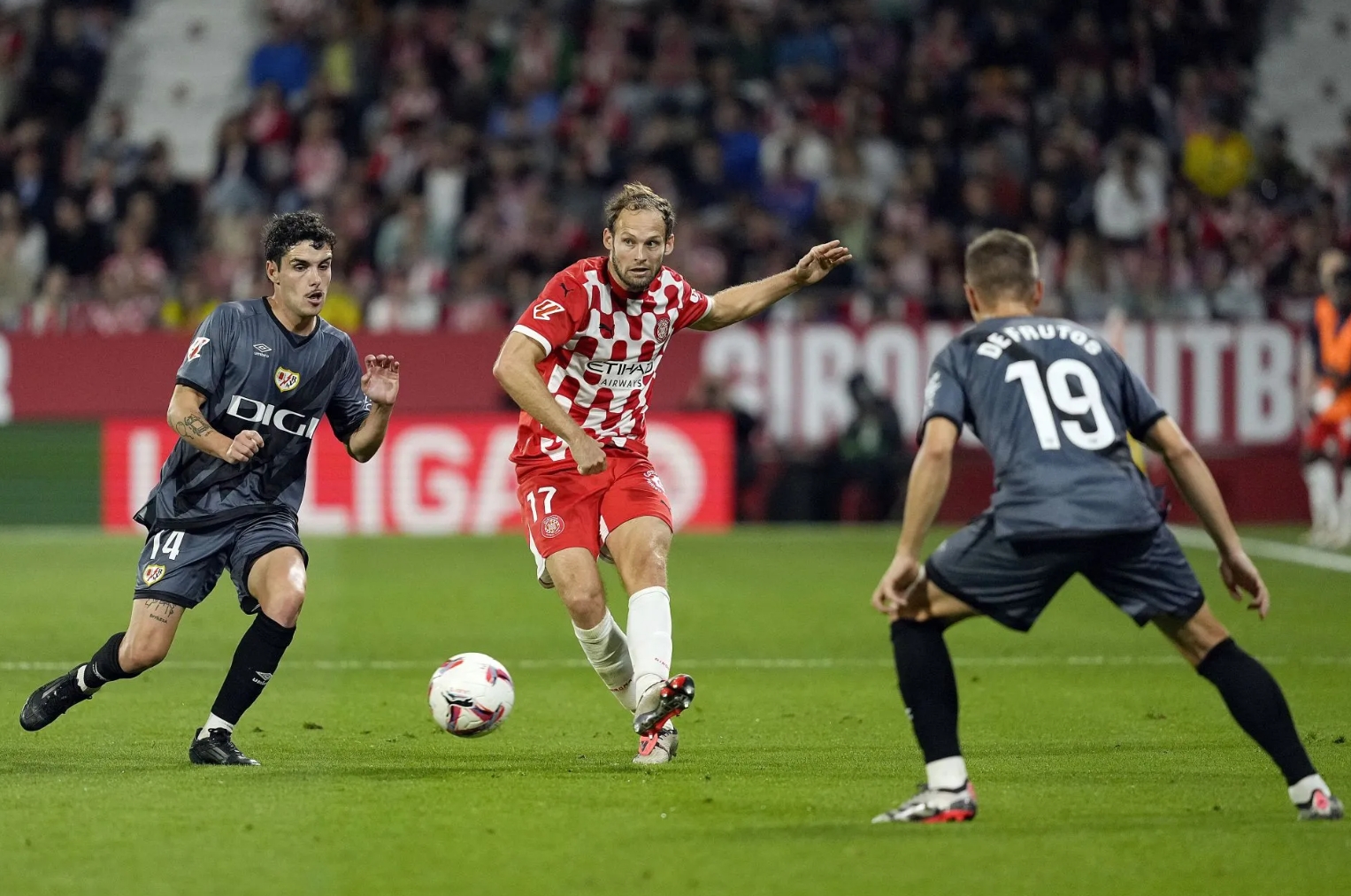 包含巴塞罗那敲定胜局,客场大胜取得分的词条 包含巴塞罗那敲定胜局,客场大胜取得分的词条