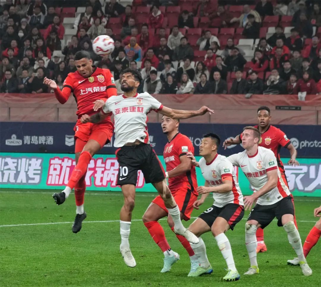 包含长春亚泰客场不敌广州富力，遗憾输球的词条