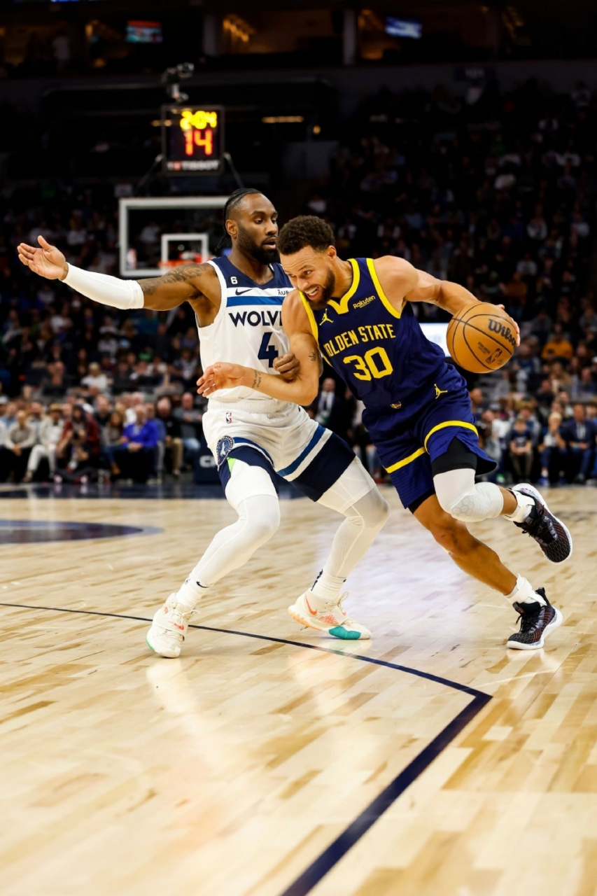 勇士队赛场势如破竹,大胜热火队晋级总决赛的简单介绍 勇士队赛场势如破竹,大胜热火队晋级总决赛的简单介绍