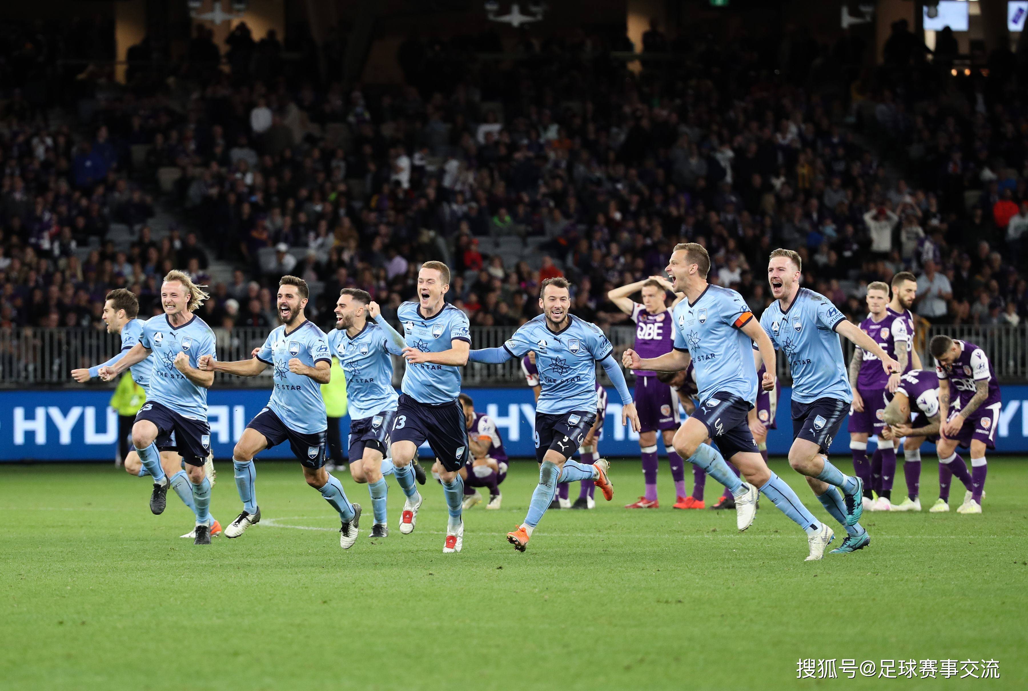 足球比赛成为人们关注的焦点，引发热议