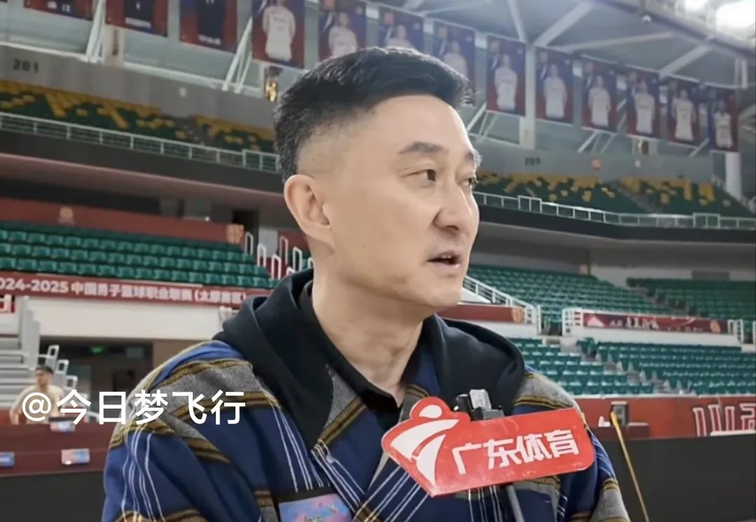 教练在比赛前对队员的表现给出评价 教练在比赛前对队员的表现给出评价