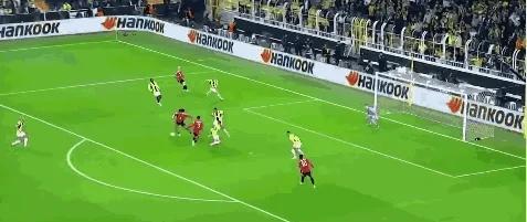 曼联迎来一场压倒性的乒乓球对决