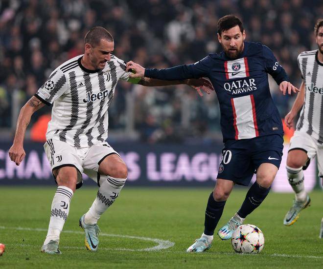 胜负悬念引人注目，赛场上充满激情和挑战