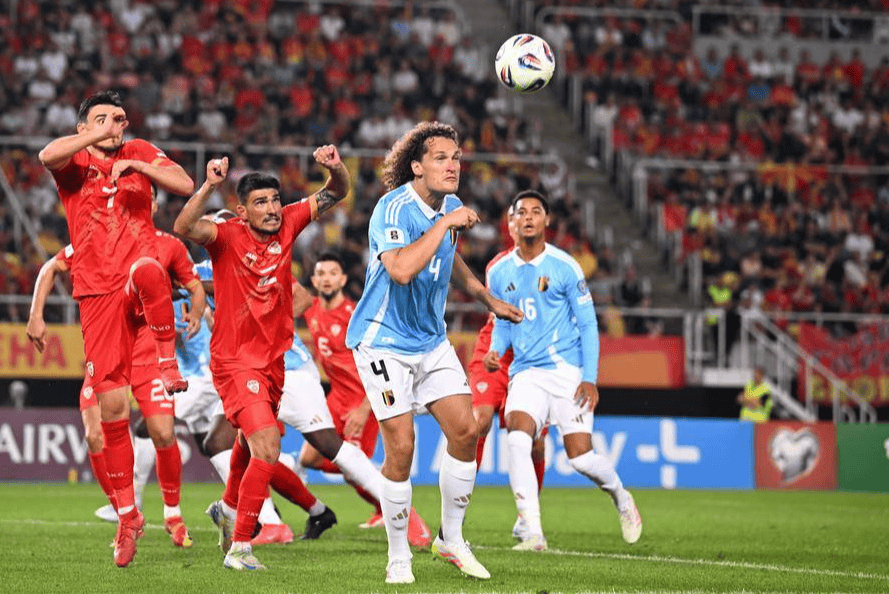 关于马其顿国家队击败对手，晋级明年欧锦赛突围的信息