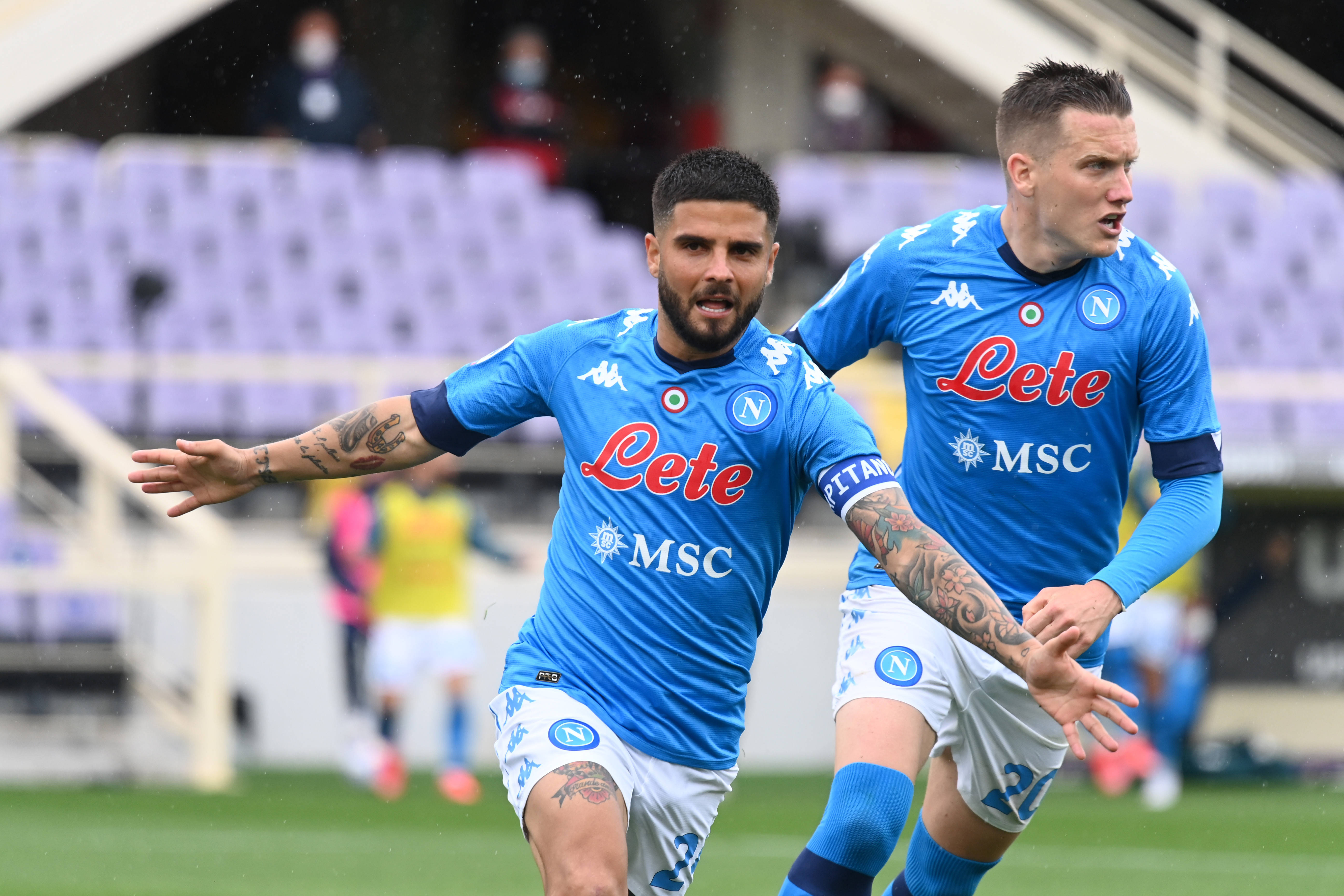 包含那不勒斯主场优势明显,迎接强劲对手的词条 包含那不勒斯主场优势明显,迎接强劲对手的词条