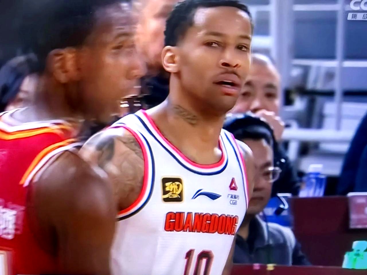 山西队客场失利，球员状态低迷难以挽回的简单介绍