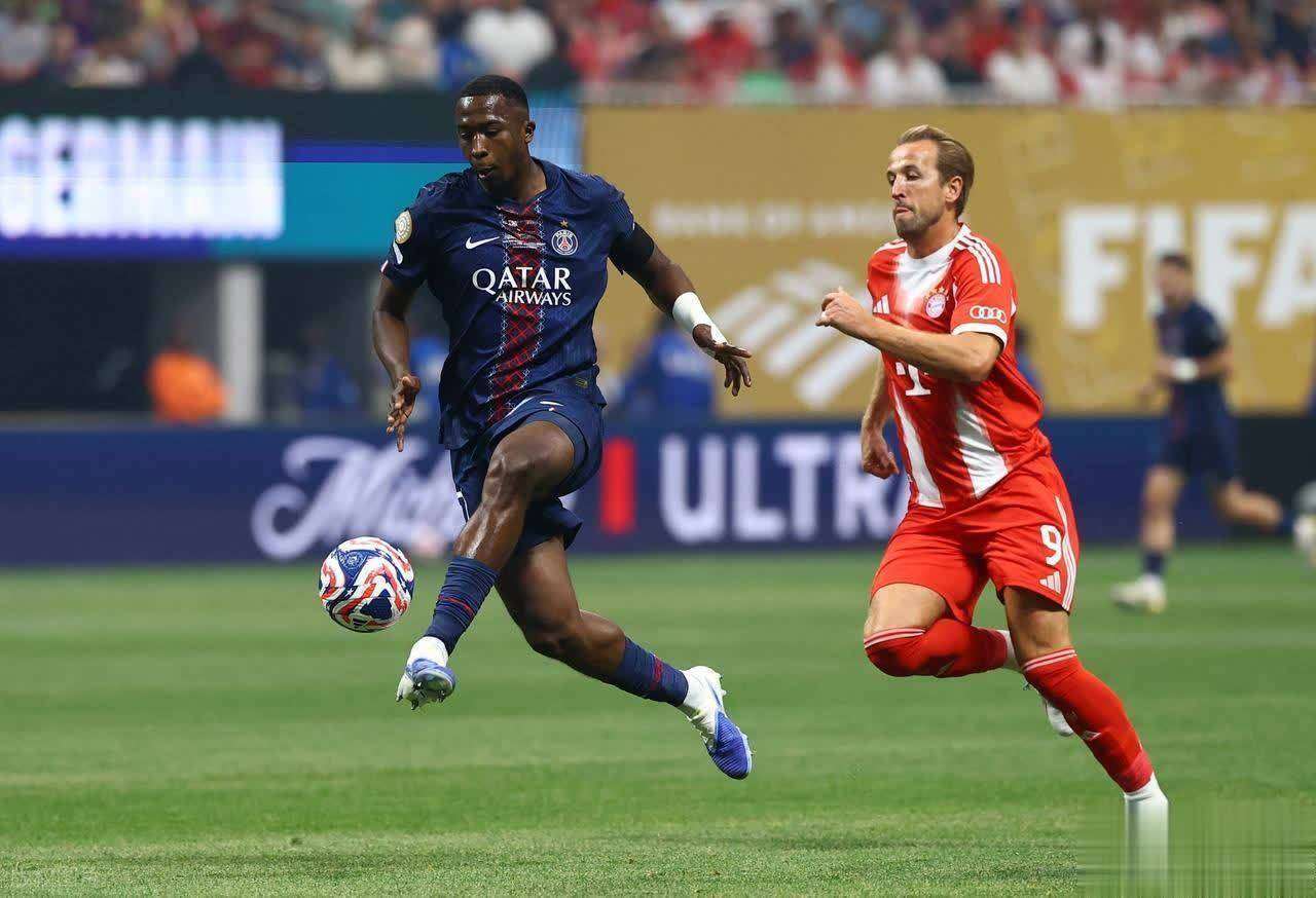 TL险胜EG,CoreJJ团战一打五入围赛2:0(巴黎) TL险胜EG,CoreJJ团战一打五入围赛2:0(巴黎)