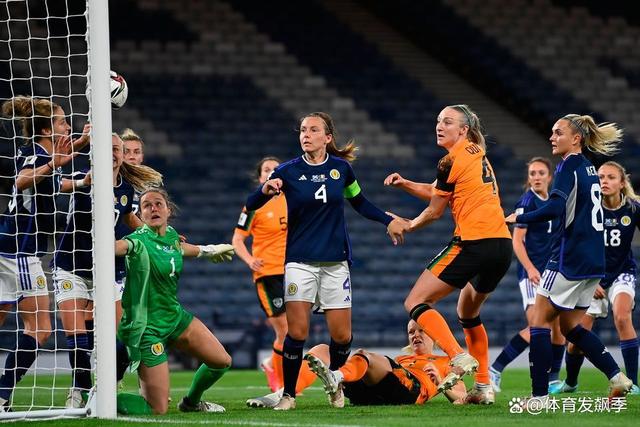 挪威女足队员赛后埋怨主裁判判罚不公