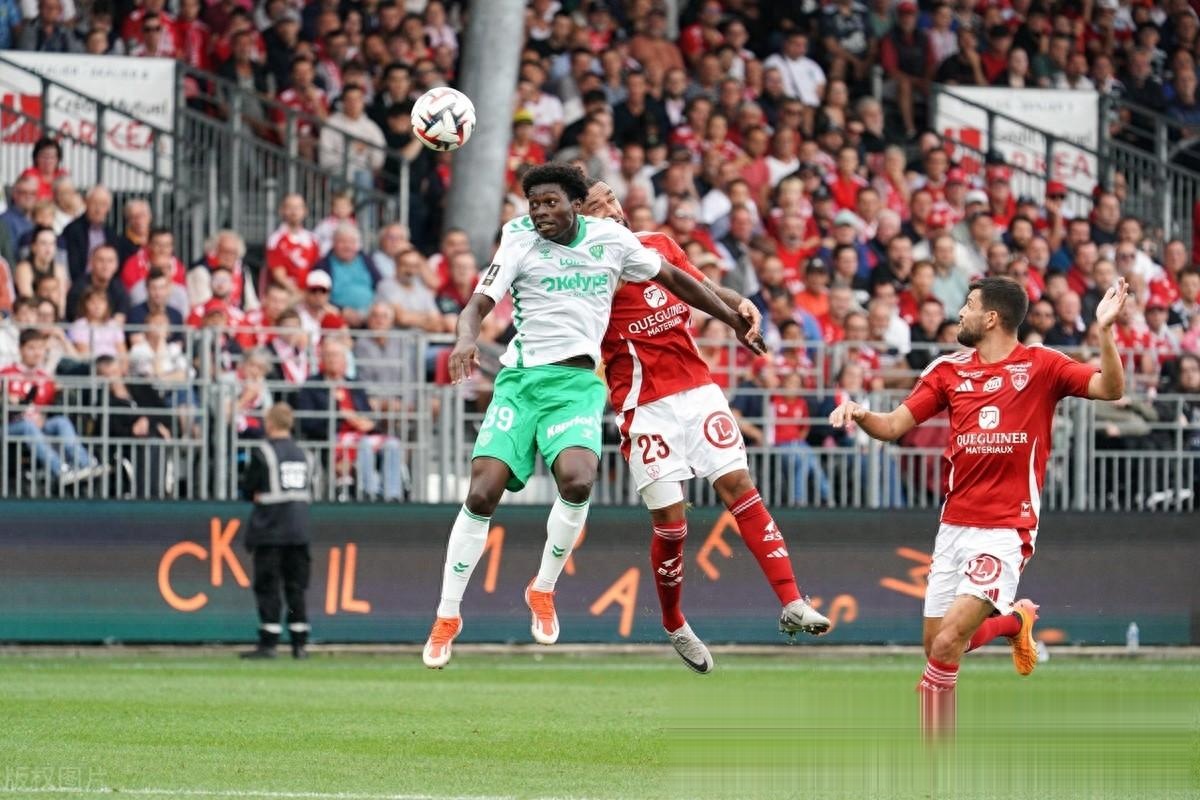 圣埃蒂安士气高涨，希望在法甲竞争中脱颖而出