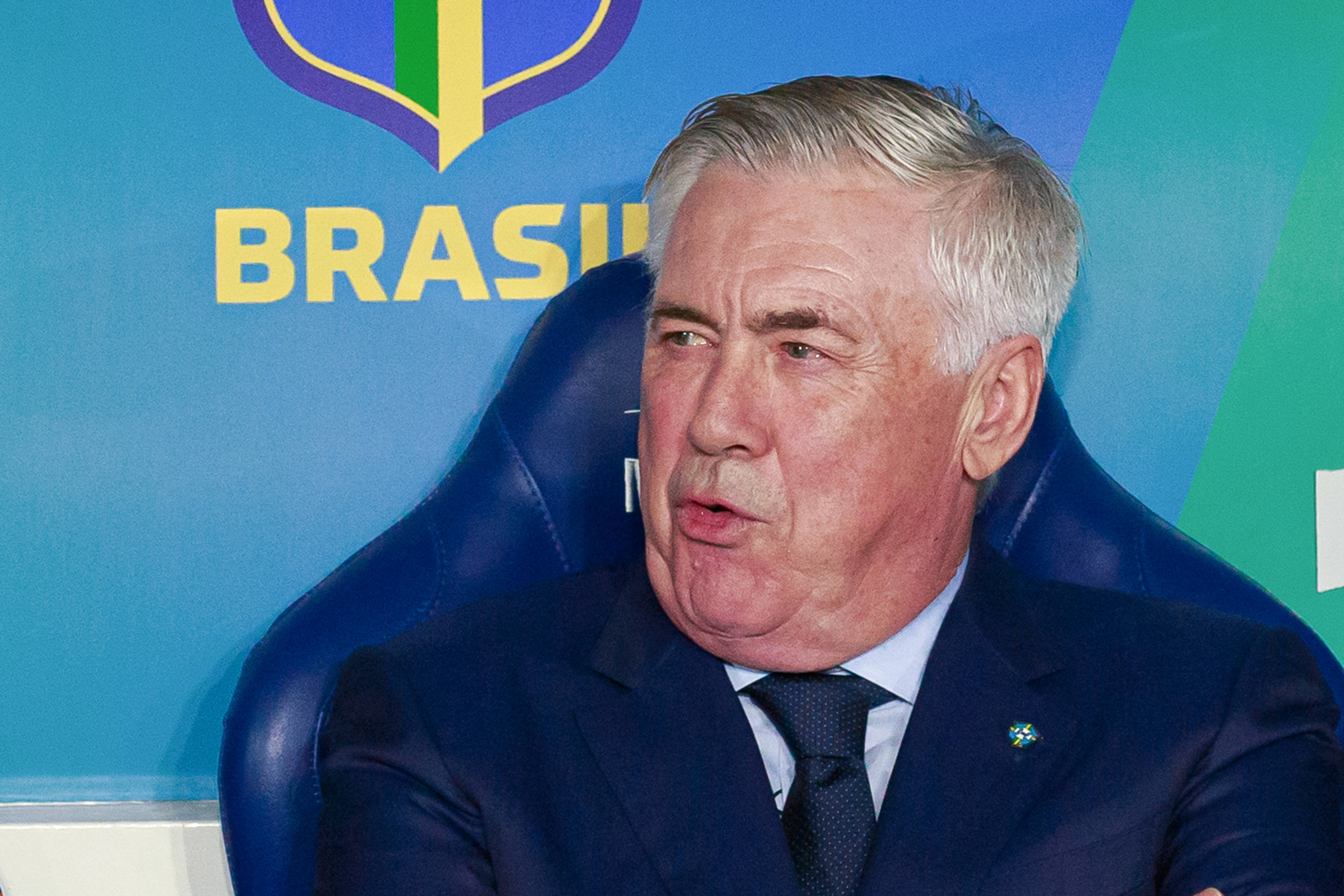 关于智利队以小组第一晋级,取得胜利的信息 关于智利队以小组第一晋级,取得胜利的信息