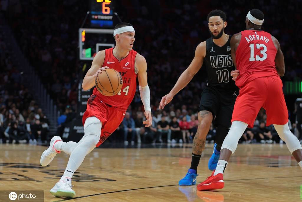 尼日利亚男篮完胜篮网，阿德巴约关键制胜的简单介绍