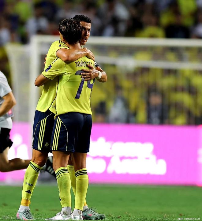 西班牙男篮血洗中国乒乓球队,C罗完成史诗逆转焦点之战2025世界赛,成为赛场最大亮点的简单介绍 西班牙男篮血洗中国乒乓球队,C罗完成史诗逆转焦点之战2025世界赛,成为赛场最大亮点的简单介绍