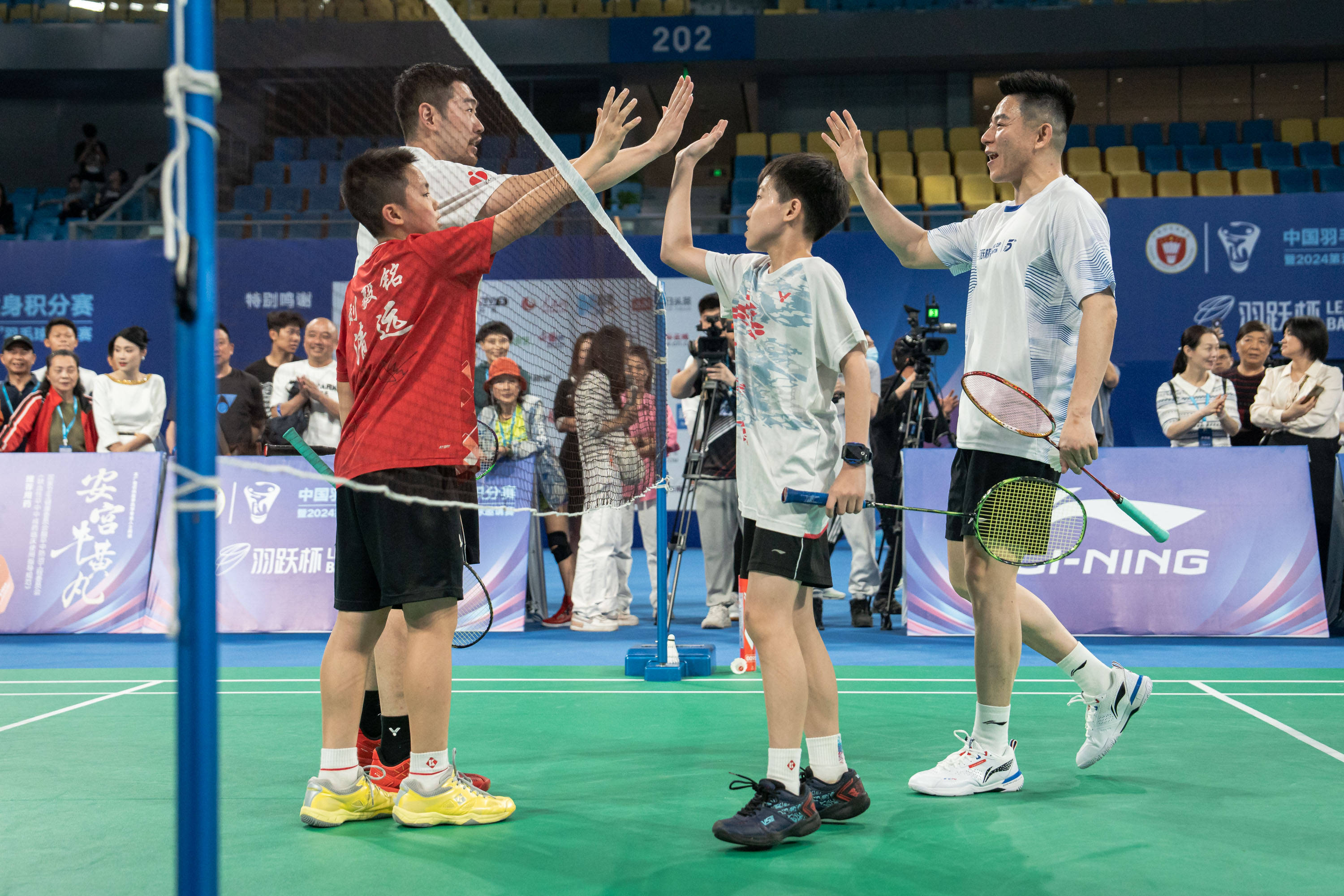 泰国羽毛球队翻盘法国羽毛球队，谌龙惊艳世界的简单介绍