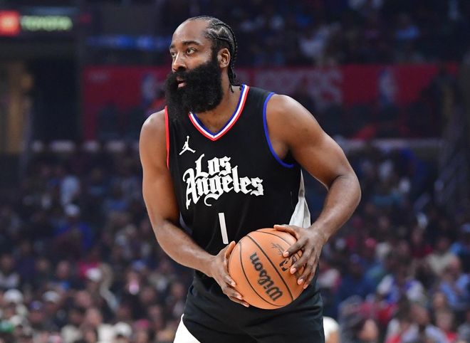 关于天津队完胜雷霆，霍勒迪带队取胜的信息